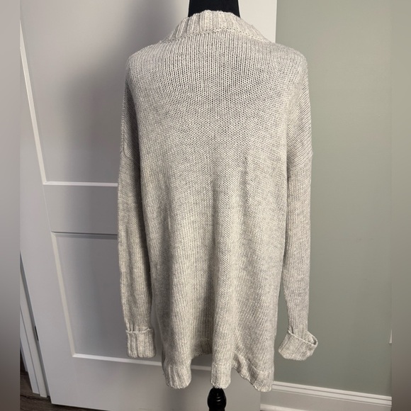Show Me Your Mumu S Gray White Oversized Mellow Fireside Sweater Bull Skull - Picture 8 of 8